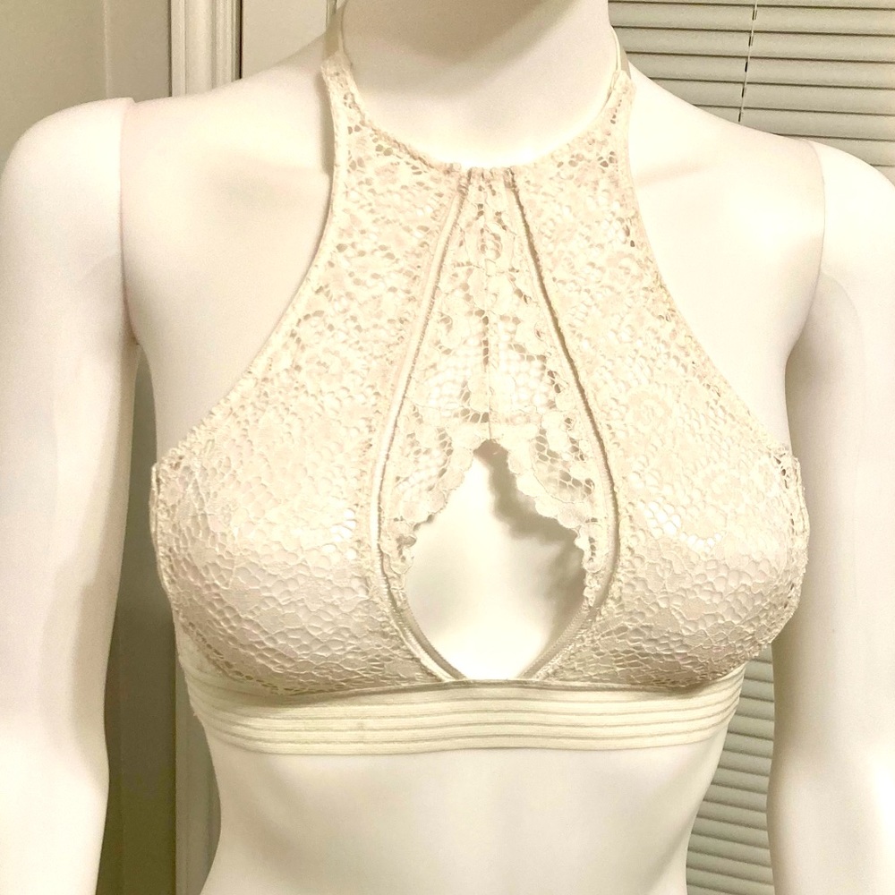 Victoria’s Secret Bralette Cream color Lace Zize -  XS